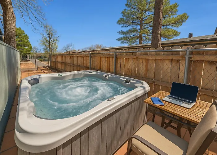 New I Mountain Views I Hot Tub I Lawn Games I Patio I Bbq Ferienhaus *